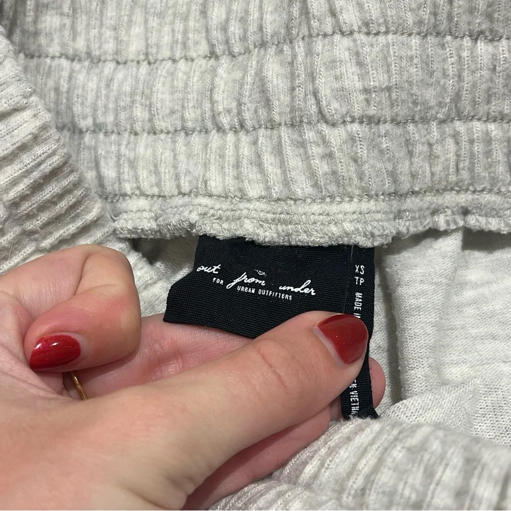 Urban Outfitters Out from Under Jenny Fleece Jogger Pant in Light Grey (XS) - Picture 5 of 8